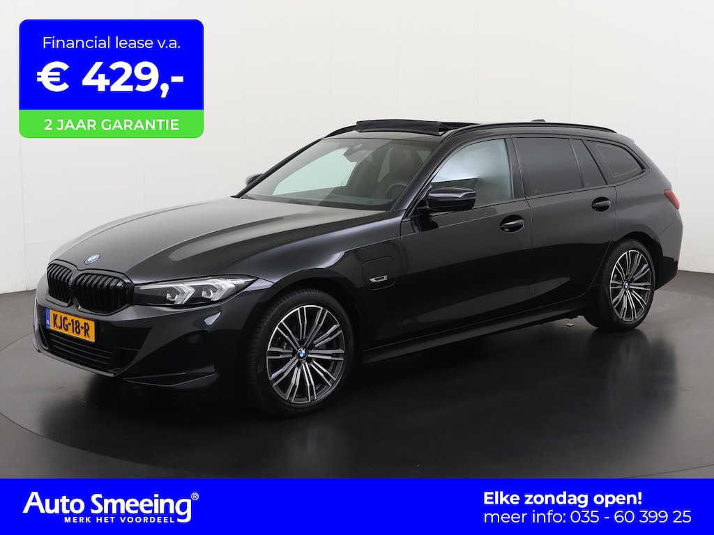 BMW 3-Serie Touring 320e xDrive Sport Line Shadow Facelift | Panoramadak | Leder | Live Cockpit Plus | Zondag Open!