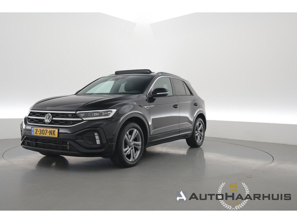 Volkswagen T-Roc 1.5 TSI R-Line | Rijklaar!! | Pano | IQ Lights | Camera | Adapt. Cruise | Trekhaak | Stoelverw. | Apple CarPlay | 17''