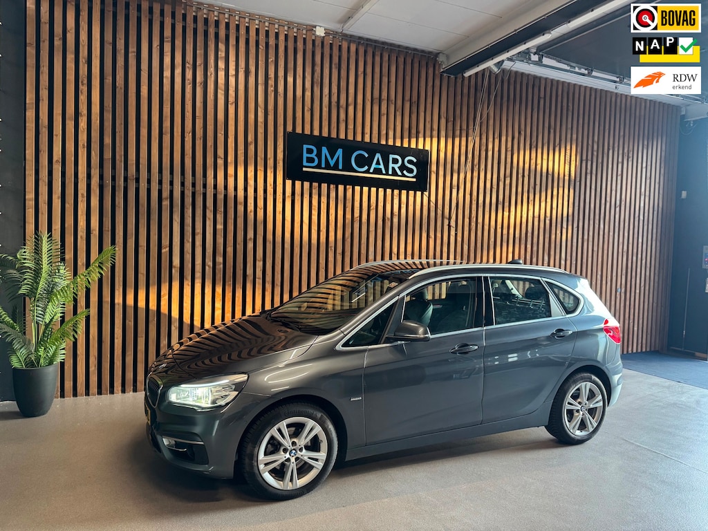 BMW 2-Serie Active Tourer 216d Corporate Lease Executive Automaat