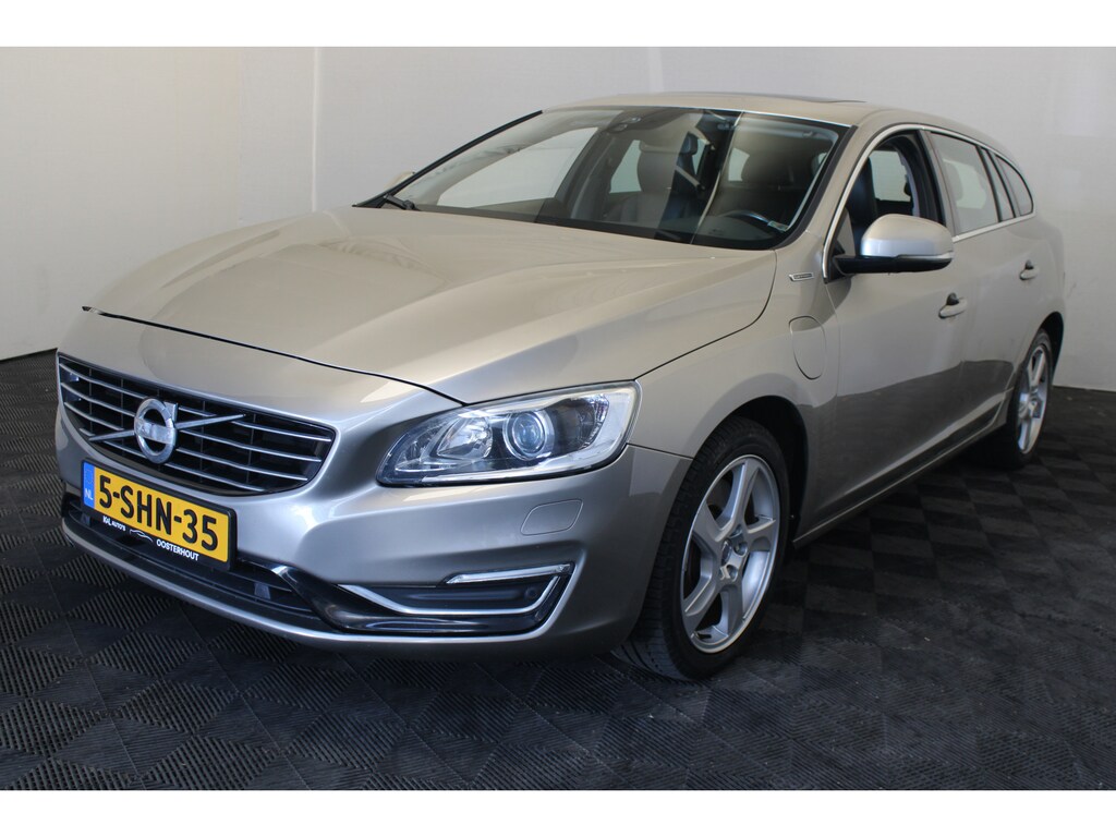 Volvo V60 2.4 D6 AWD Plug-In Hybrid Summum