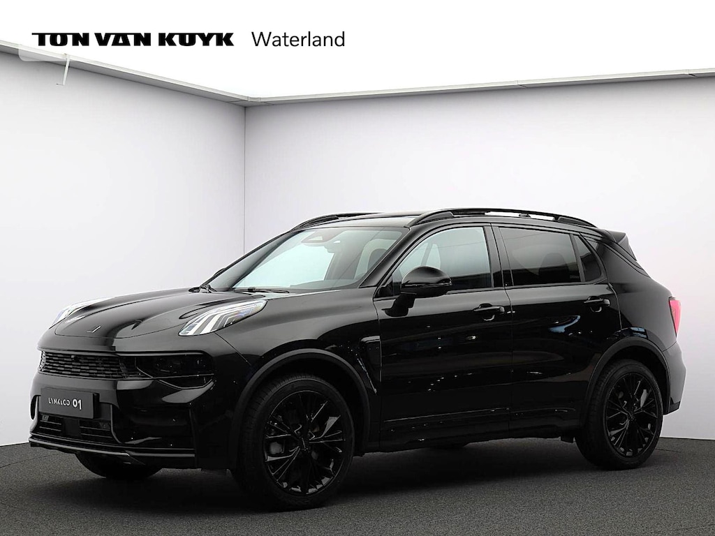 Lynk & Co 01 1.5 More Automaat / Panoramadak / 20" velgen / Privacy Glass / VOORRAADACTIE! € 47.145.- VOOR € 42.900,-