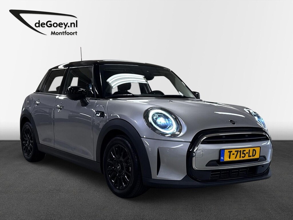 MINI Cooper 5-Deurs 1.5 Camden Edition Automaat