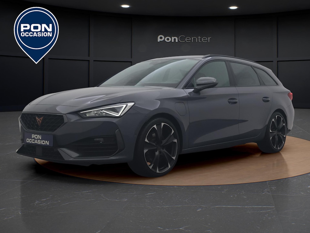 CUPRA Leon Sportstourer 1.4 e-Hybrid 245PK VZ | Leder | Trekhaak | Camera | ACC | Elek. Stoel | Stuur-/Stoelverwarming | 19'' |