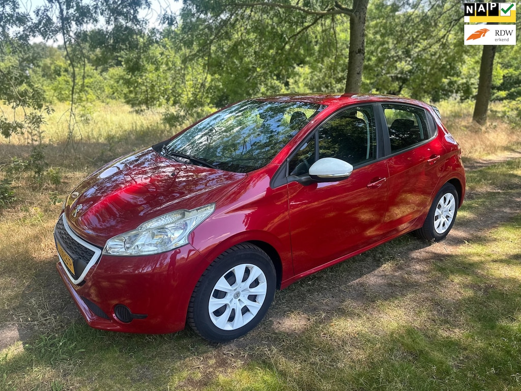 Peugeot 208 1.0 PureTech LIKE APK t/m 26-06-2027 Motor heeft weinig compressie