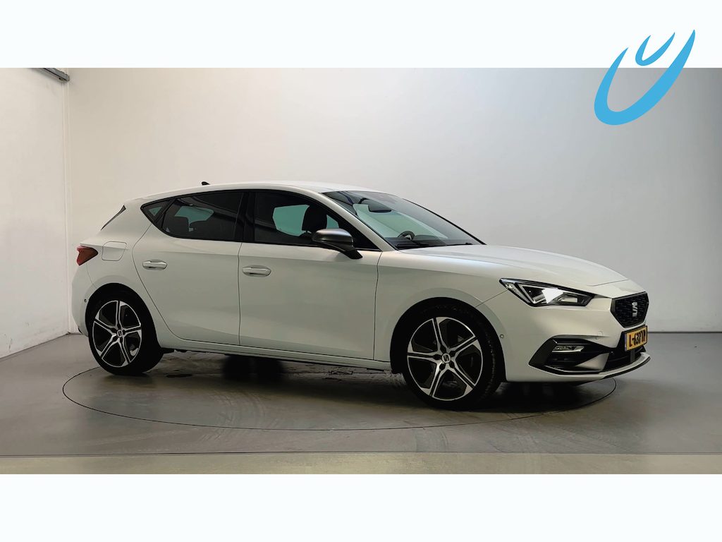 SEAT Leon 1.0 TSI FR Business Intense Camera Virtual Cockpit Stoelverwarming Navigatie