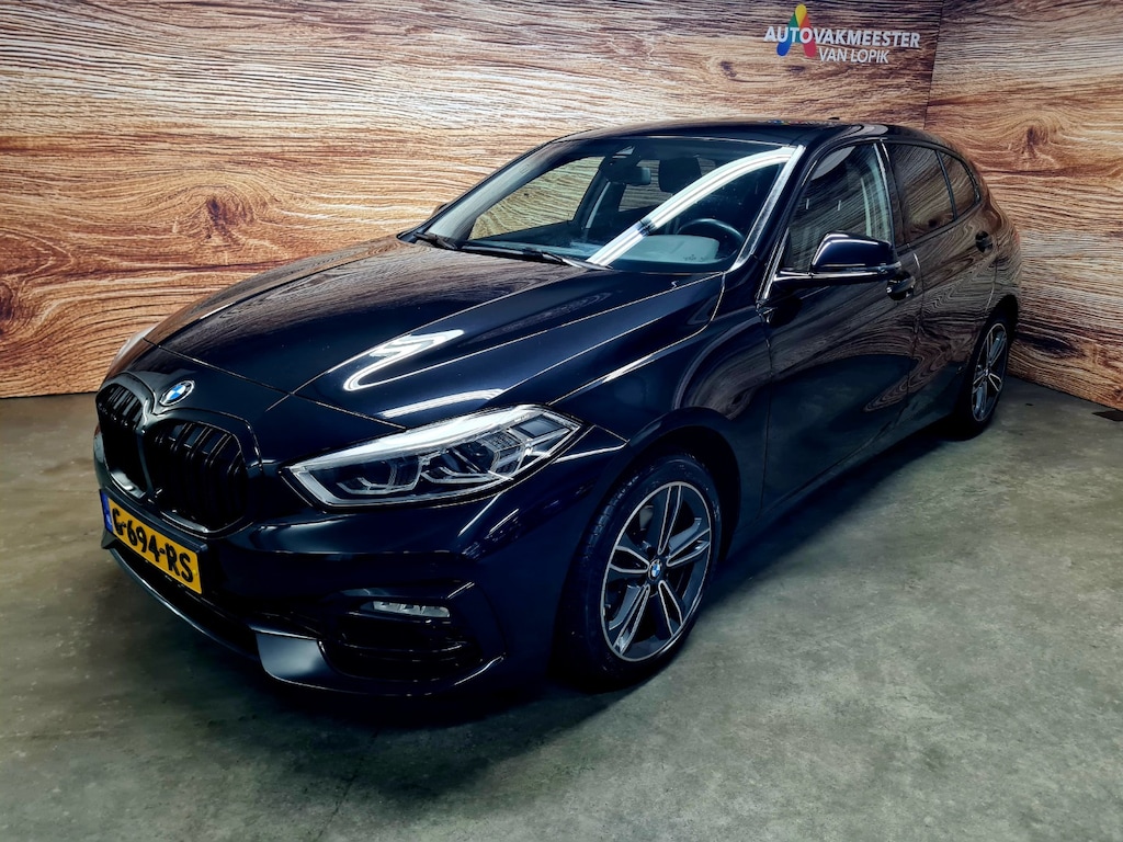 BMW 1-Serie (f40) 118i 140pk Aut Executive Edition Sportst. Stoelverw. All-in prijs + 12 mnd garantie.