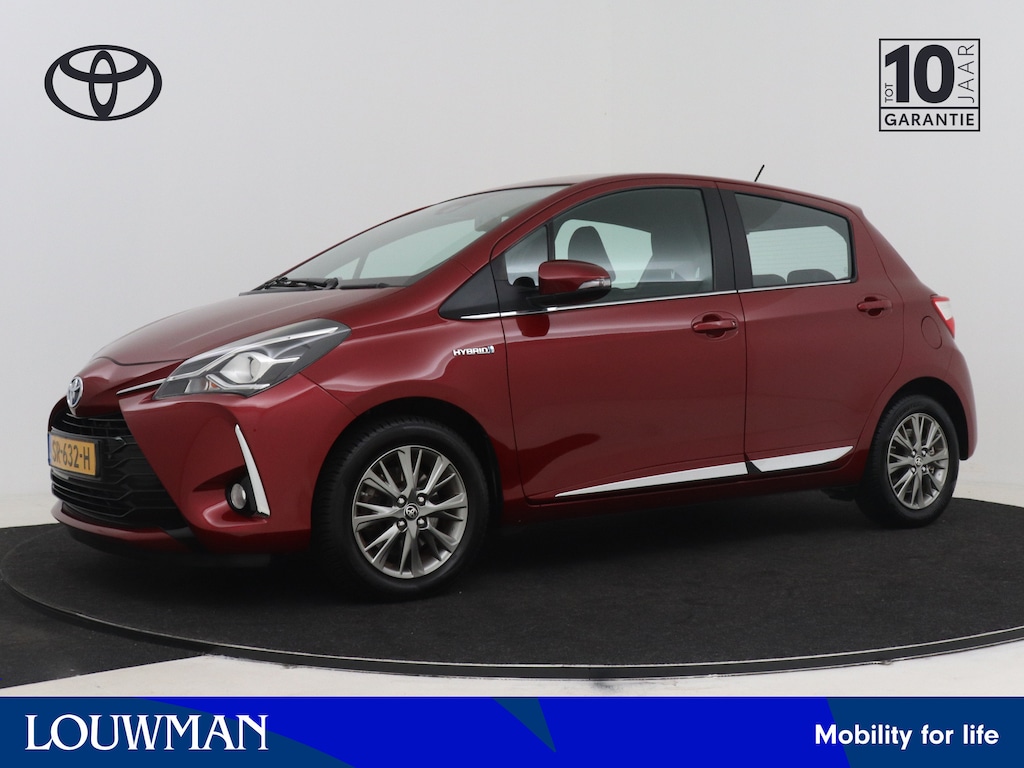 Toyota Yaris 1.5 Hybrid Energy Plus | Dealer onderhouden | Half leder/Alcantara bekleding | Parkeersensoren achter | Navigatie | Cruise Control | Climate control | Achteruitrijcamera |