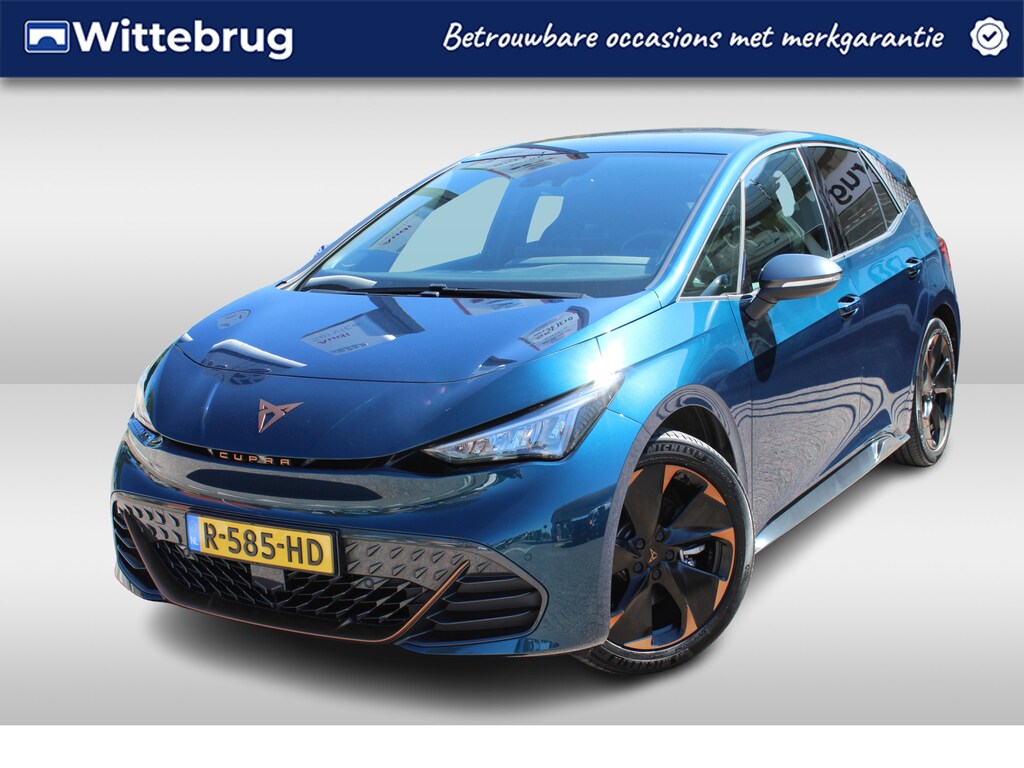 CUPRA Born Adrenaline One 62 kWh 204pk / Navigatie / Digital cockpit / LM 19 inch / Camera / Parkeersensoren