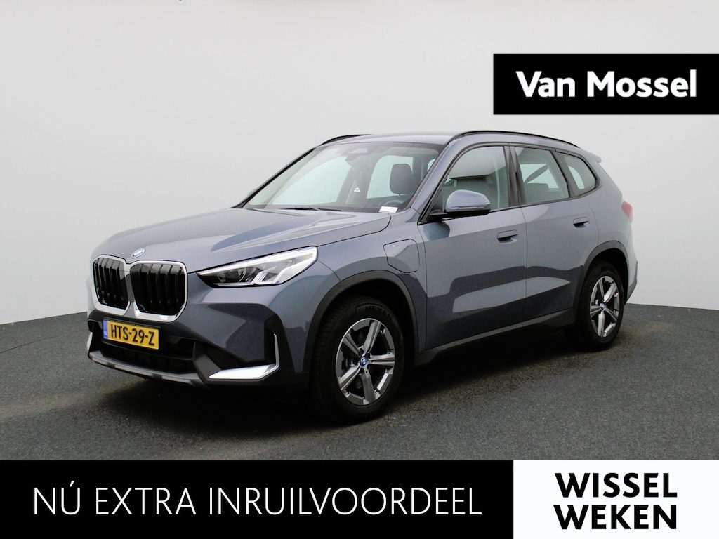 BMW X1 xDrive25e | NIEUW MODEL | LEER | CAMERA | STOELVERWARMING | NAVIGATIE