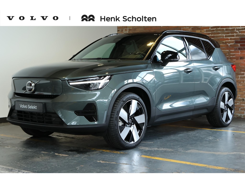 Volvo EX40 Single Motor Extended Range Ultra Europa 82 kWh | Semi-Electrische wegklapbare trekhaak | Panoramadak | 20" Lictmetalen velgen | Parkeersensoren voor + achter | 360° Parkeercamera | Harman Kardon Premium Audio | Electrische Bedienbare voorstoelen |