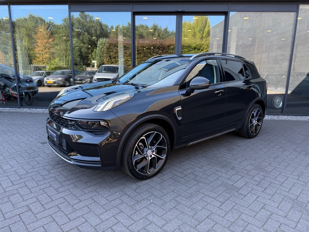 Lynk & Co 01 1.5 261pk PHEV,Pano,Carplay,Cam360,BLIS,Memory,Lane Ass.,Stoelverw,LED,Infinity HiFi