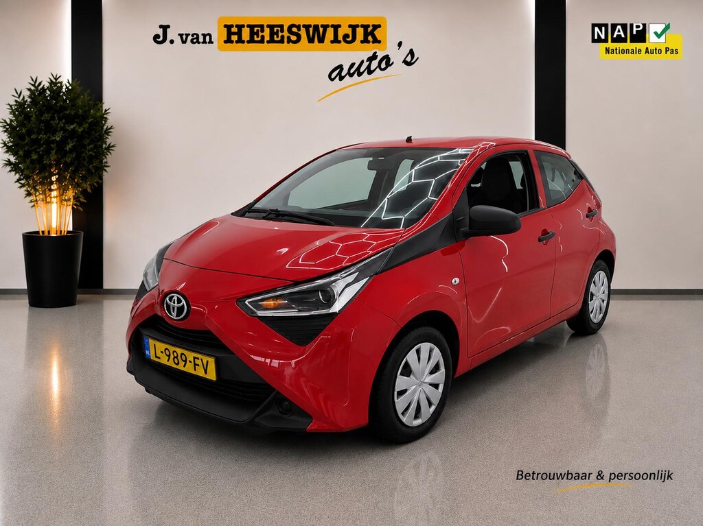 Toyota Aygo 1.0 VVT-i x-fun Airco | Audio | Parkeersensoren | Elktrische ramen | Cv op afstand
