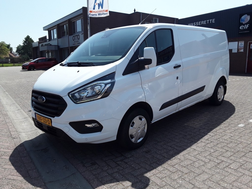 Ford Transit Custom 300 2.0 TDCI 130 PK / L2H1 TREND/ NAVI / LANE-ASSIST / APPLE-CAR