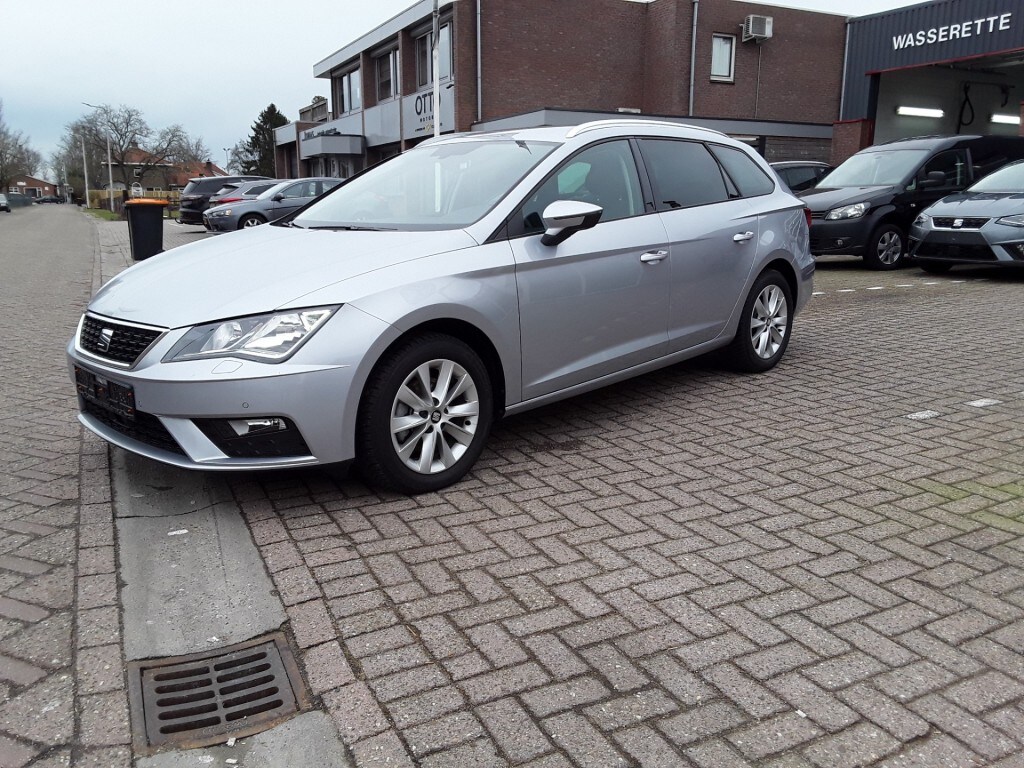 SEAT Leon ST 1.5 TSI 131PK STYLE / NAVI / PDC / C.C.