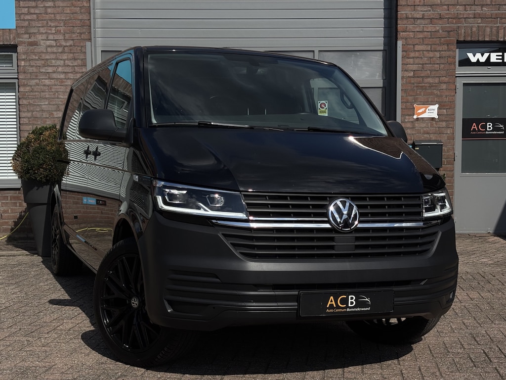 Volkswagen Transporter 2.0 TDI L2H1 Automaat 3 persoons / achterklep.