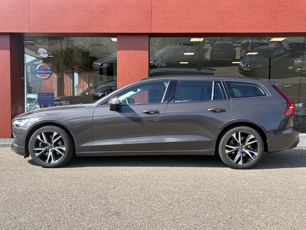 Volvo V60 2.0 B3 Essential Edition | Trekhaak | Winterpack