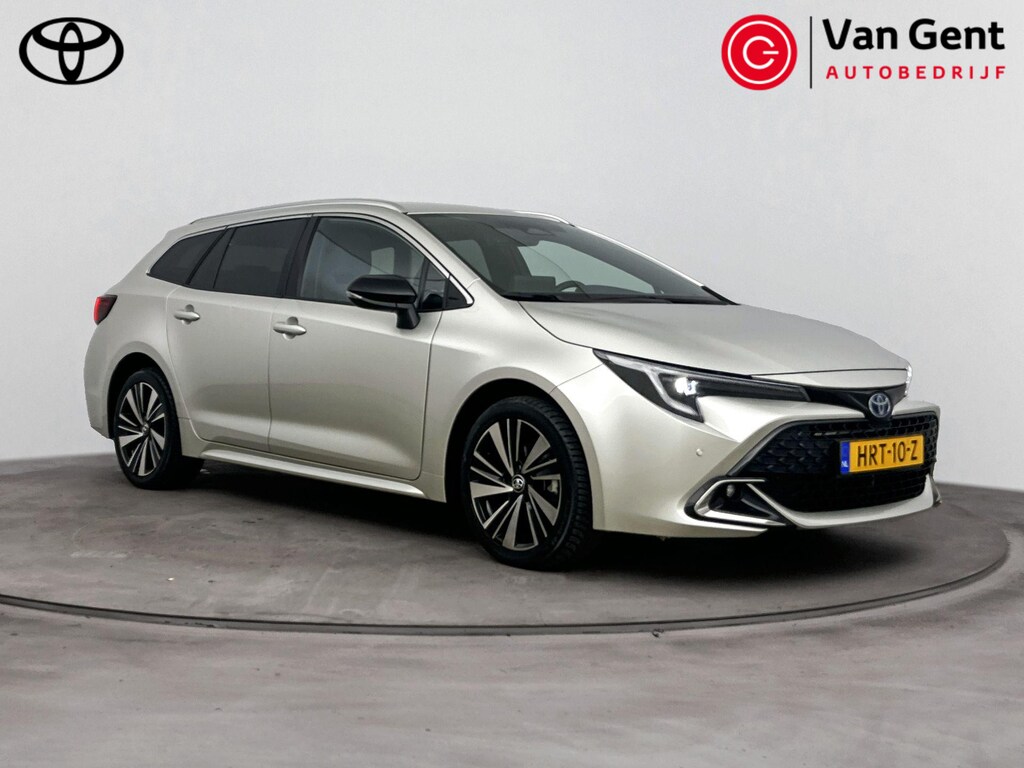 Toyota Corolla Touring Sports Hybrid 140 Dynamic | Apple Carplay / Android Auto | Stoelverwarming | Parkeersensoren voor/achter | Adaptive Cruise | Keyless | Clima | Camera | Full LED | 17 inch