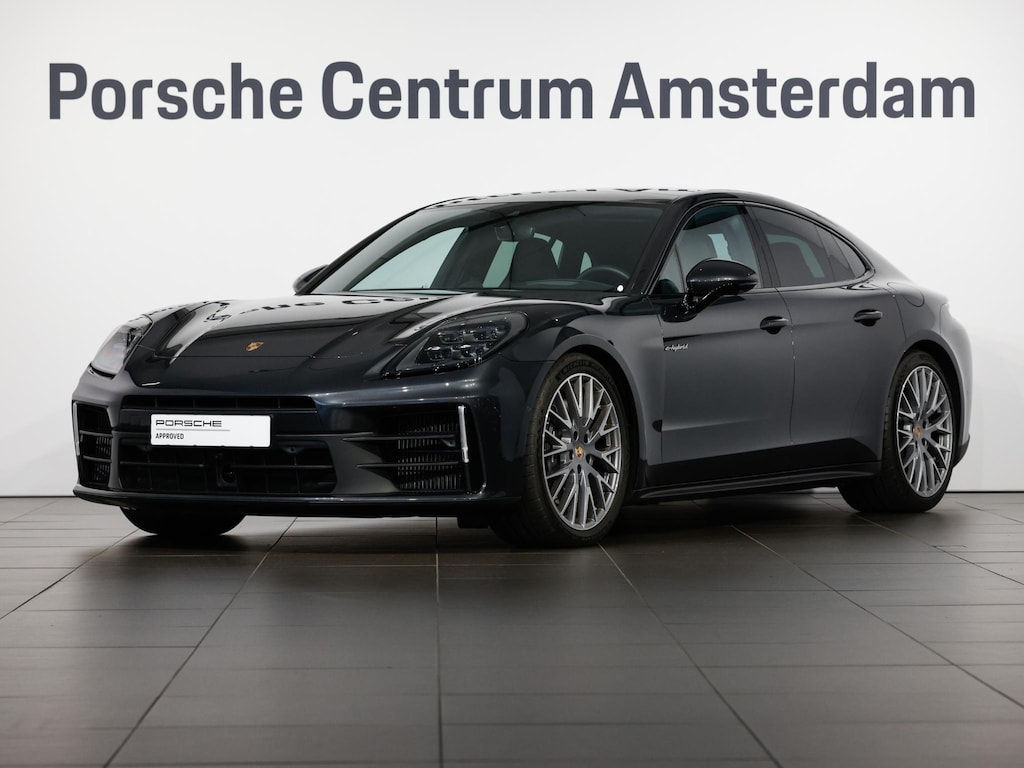 Porsche Panamera 4