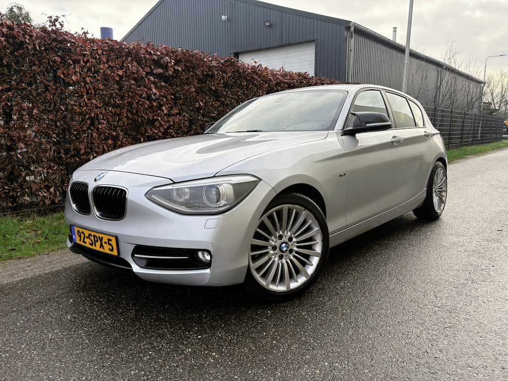 BMW 1-Serie 118i Business / AIRCO / NAVI / CRUISE