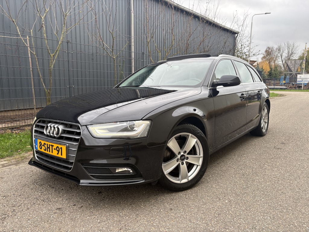 Audi A4 Avant 1.8 TFSI Business Edition / NAVI / PANORMADAK / CRUISE