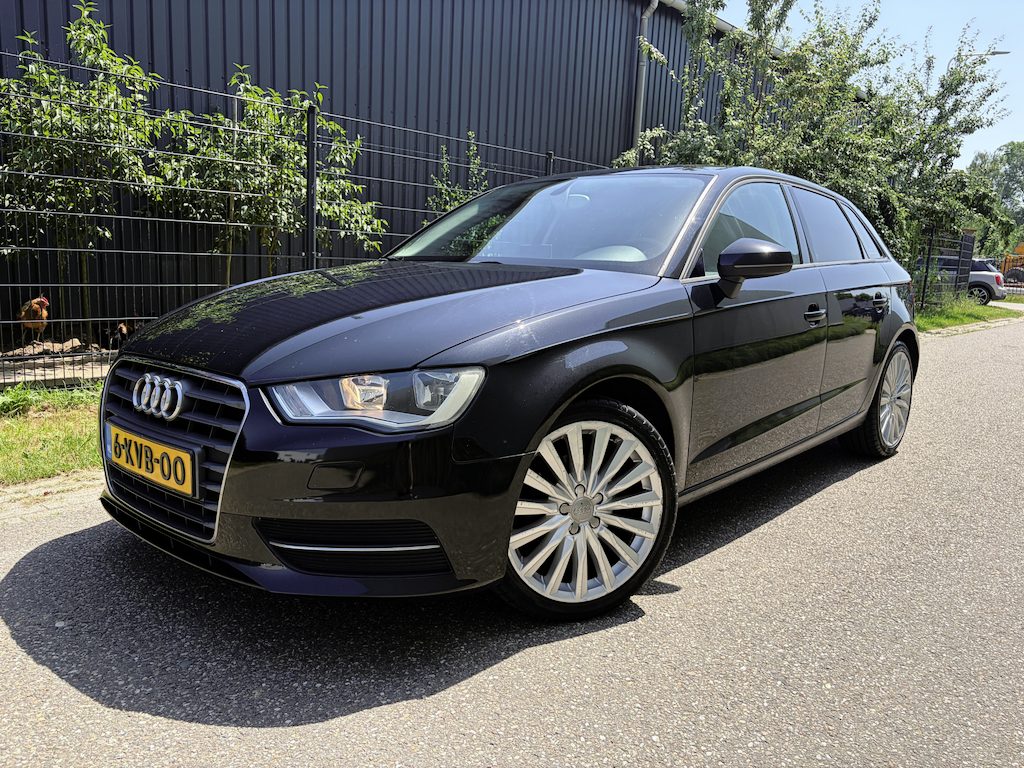 Audi A3 Sportback 1.4 TFSI Attraction Pro Line / NAVI / AIRCO / CRUISE / TREKHAAK