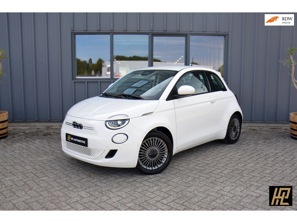 Fiat 500 3+1 Icon 42 kWh * Carplay/Android * Camera * SoH 93% * Zeer mooi