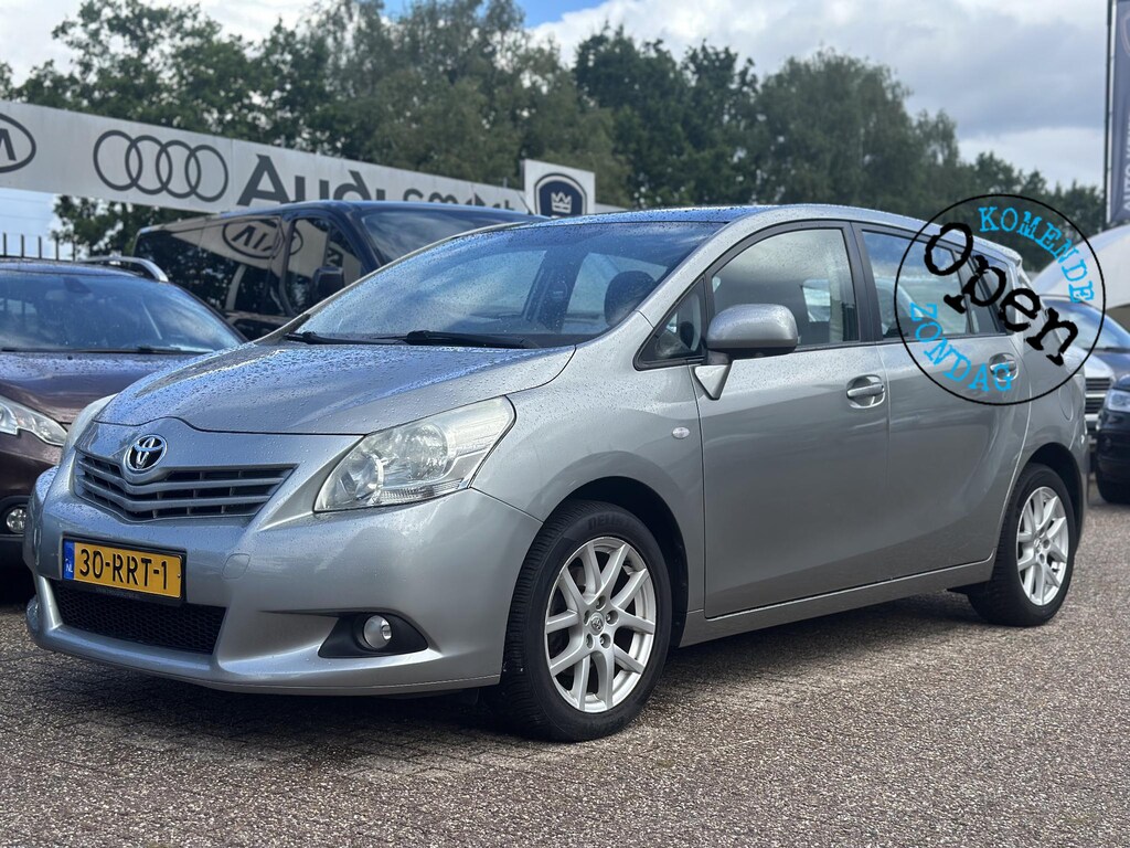 Toyota Verso 1.6 VVT-i Business Panoramadak Cruise Clima Trekhaak