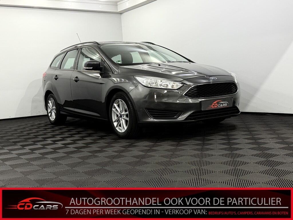 Ford Focus Wagon 1.0 Trend Edition Airco, Navi, Parkeersensoren, Cruise control, Lichtmetalen velgen, Mistlamp, Bluetooth