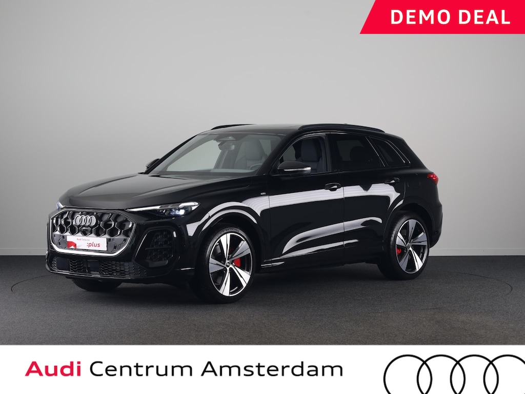 Audi Q5 S edition Competition e-hybrid 367 pk | MMI experience plus met B&O | Trekhaak, elektr. wegklapbaar | Panorama-glasdak | MMI bijrijdersdisplay |