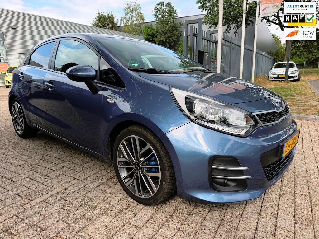Kia Rio 1.2 CVVT DynamicLine Sport, camera, navia, cruise, elec pakket, xenon-led, trekhaak, 17"inch 153.366 km NWE APK