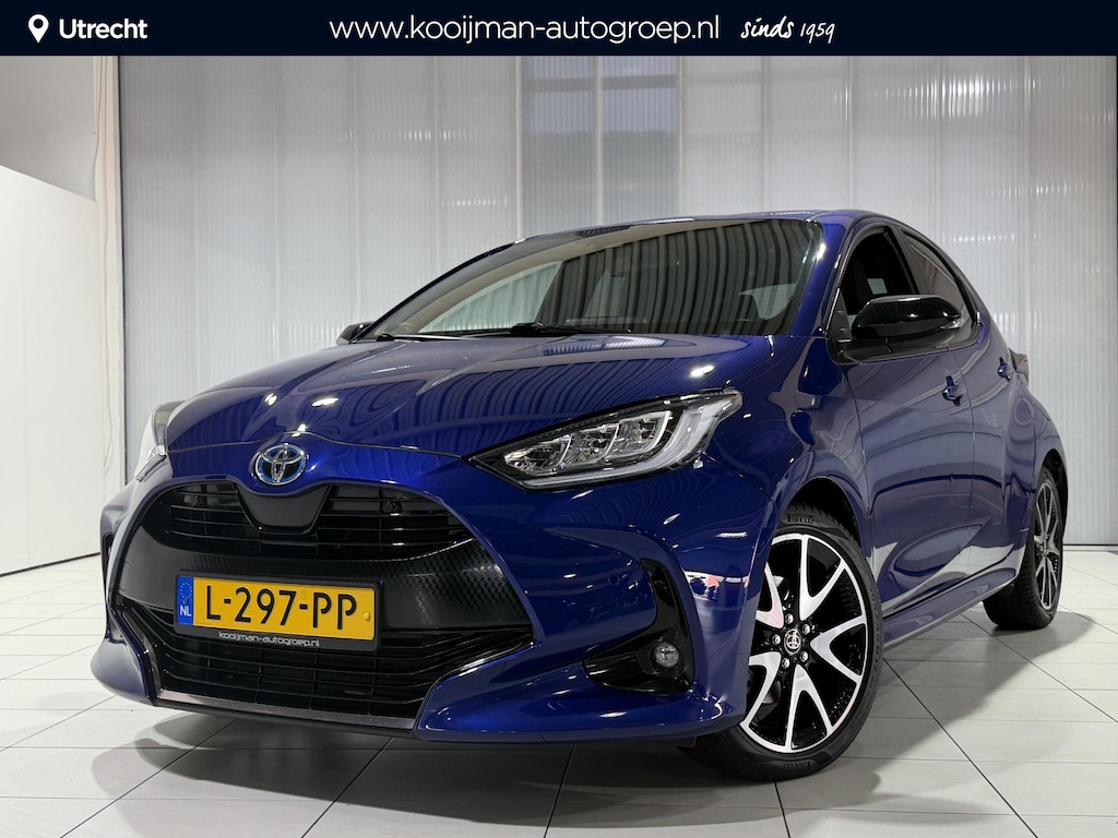 Toyota Yaris 1.5 Hybrid Executive Parkeersensoren V+A , HUD , Stoelverwarming , Camera , JBL Geluidsysteem , BTW auto , Orgineel NL