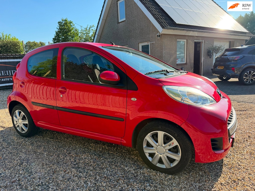 Peugeot 107 1.0-12V Sportium Airco & Elk ramen & 1e Eigenaar