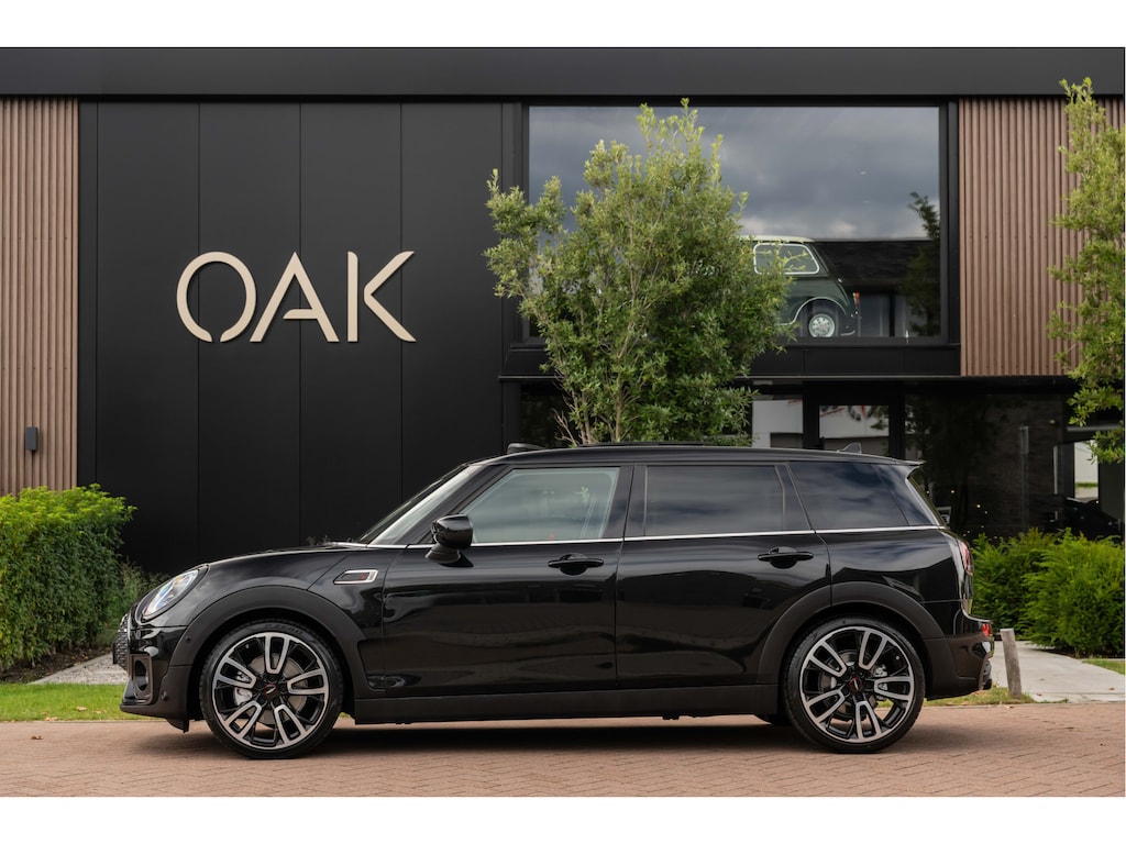 MINI Clubman 2.0 Cooper S F1 Aut. | JCW-Trim | Navi | Panorama | Lounge Leder | H&K | Head-Up | Camera | 19"LM | Midnight Black
