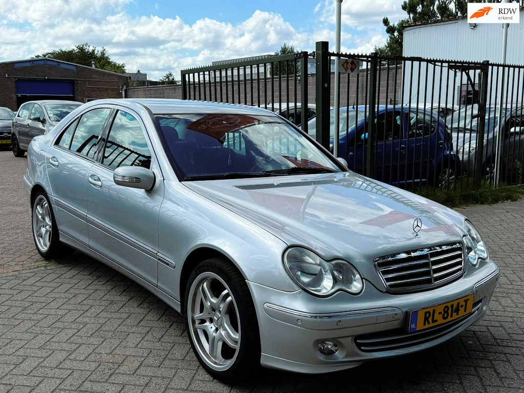 Mercedes-Benz C-klasse 200 K. Elegance Automaat 2e eigenaar dealer onderhouden roest vrij airco cruis control