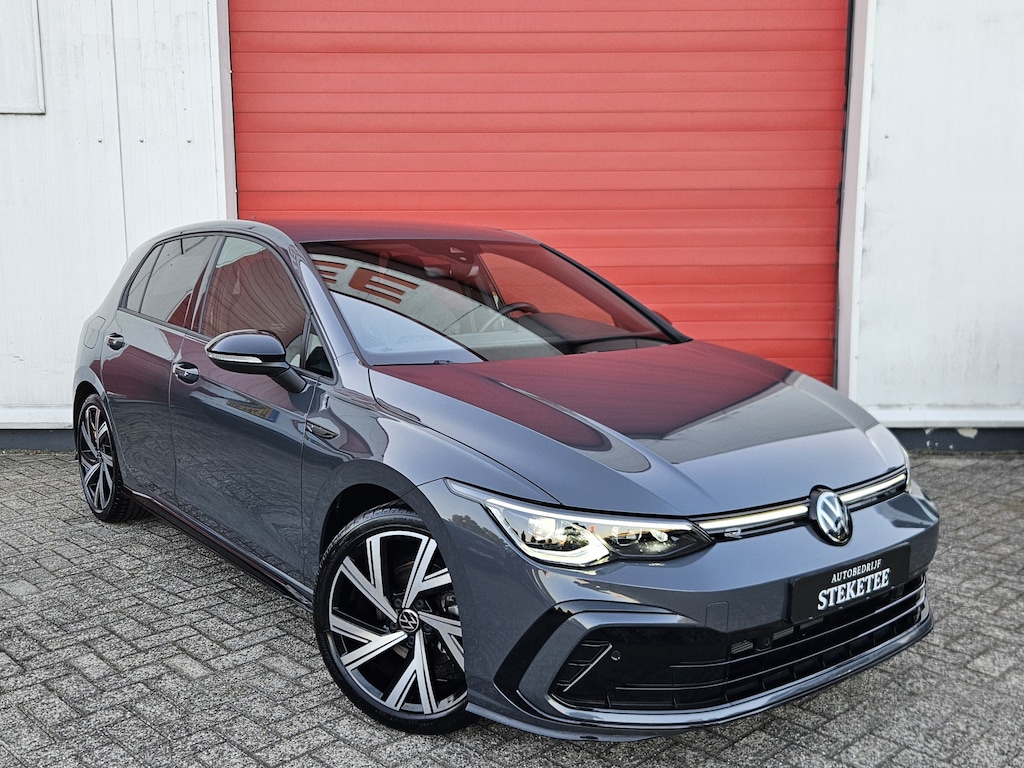 Volkswagen Golf 1.5 eTSI R-Line Business | ACC | Stuur/Stoel verw. | Rijklaar inclusief 1 jaar BOVAG garantie!