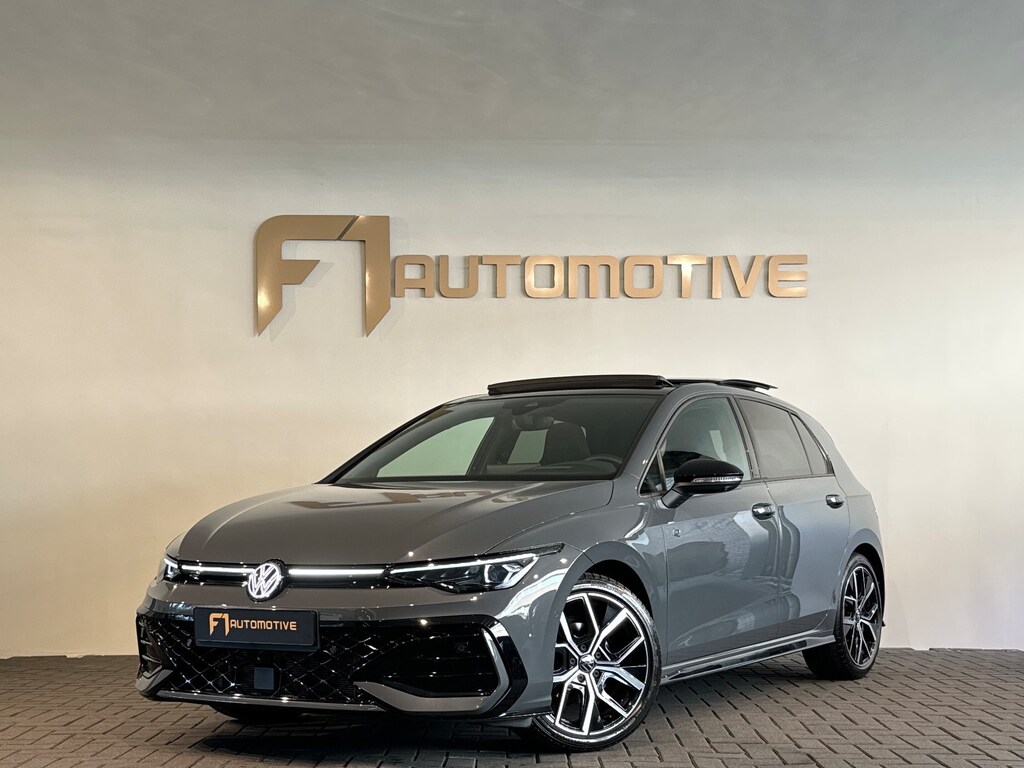 Volkswagen Golf 1.5 eTSI Pano|HuD|Trekhaak|360 Camera|Keyless|ACC|Sfeer|Lane Assist