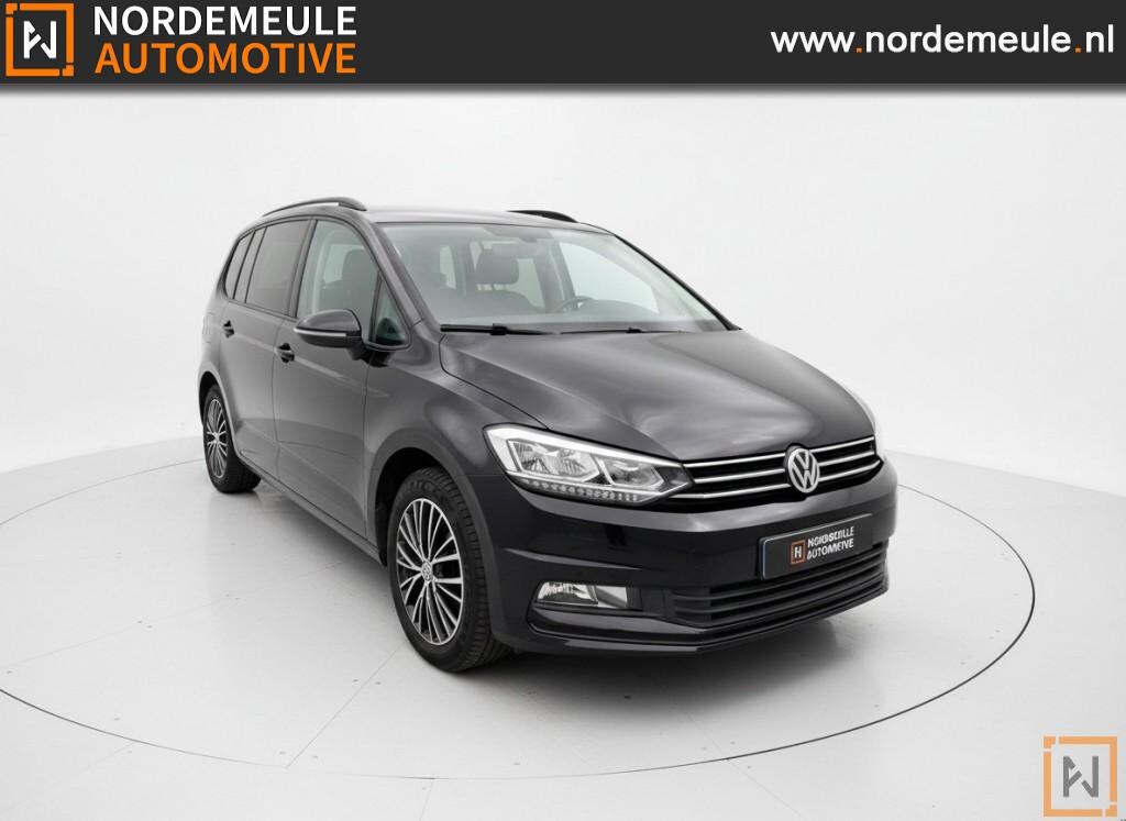 Volkswagen Touran 1.4 TSI HIGHLINE 7P, AUT, TREKHAAK, CARPLAY
