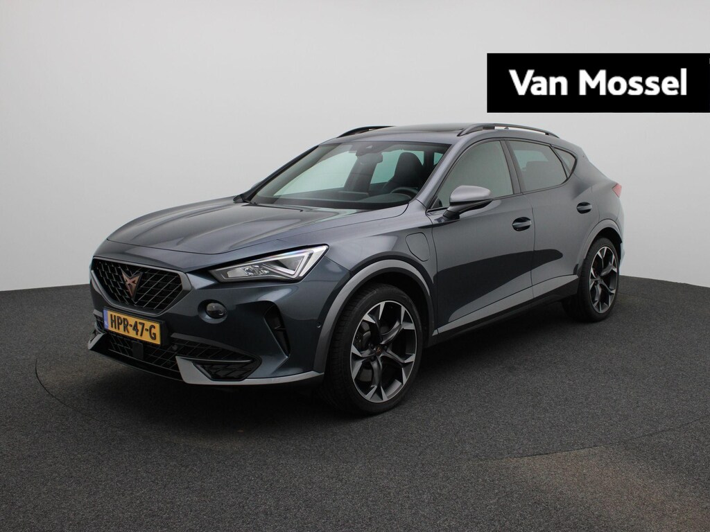 CUPRA Formentor 1.4 e-Hybrid VZ Performance 245 PK | Automaat | LED Koplampen | Elektrische bestuurdersstoel | Panorama dak | Achteruitrijcamera | Apple Carplay/Android Auto | Adaptive Cruise Control | Navigatie | Elektrische achterklep | Keyless-Entry | Privacy Glass | Stoelverwarming | Lichtmetalen velgen |