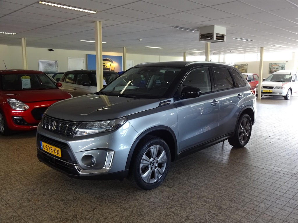 Suzuki Vitara 1.4 Smart Hybrid Select Orig.Ned, Trekhaak, Navigatie