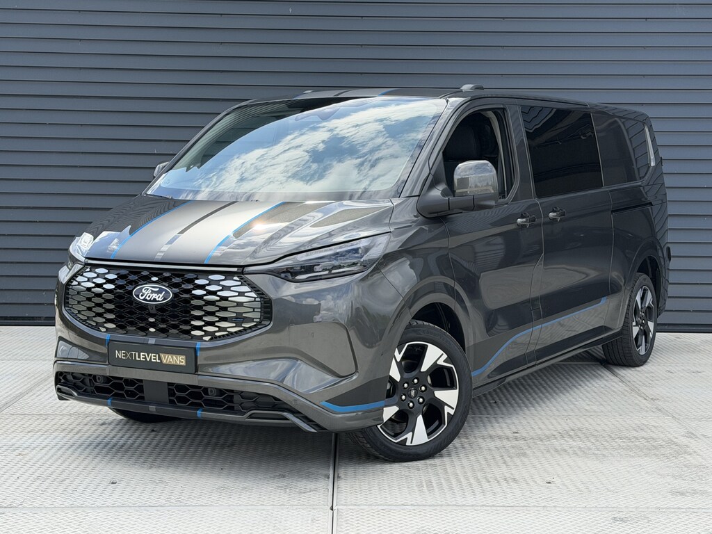 Ford Custom E Sport Dubbel Cabine 218 PK 71 kWh | 360 Camera | 230v Stopcontacten | Elek. Verst. Stoelen | Trekhaak!
