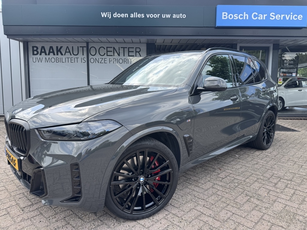 BMW X5 xDrive50e | Luchtvering | Panoramadak | Trekhaak | Harman/Kardon