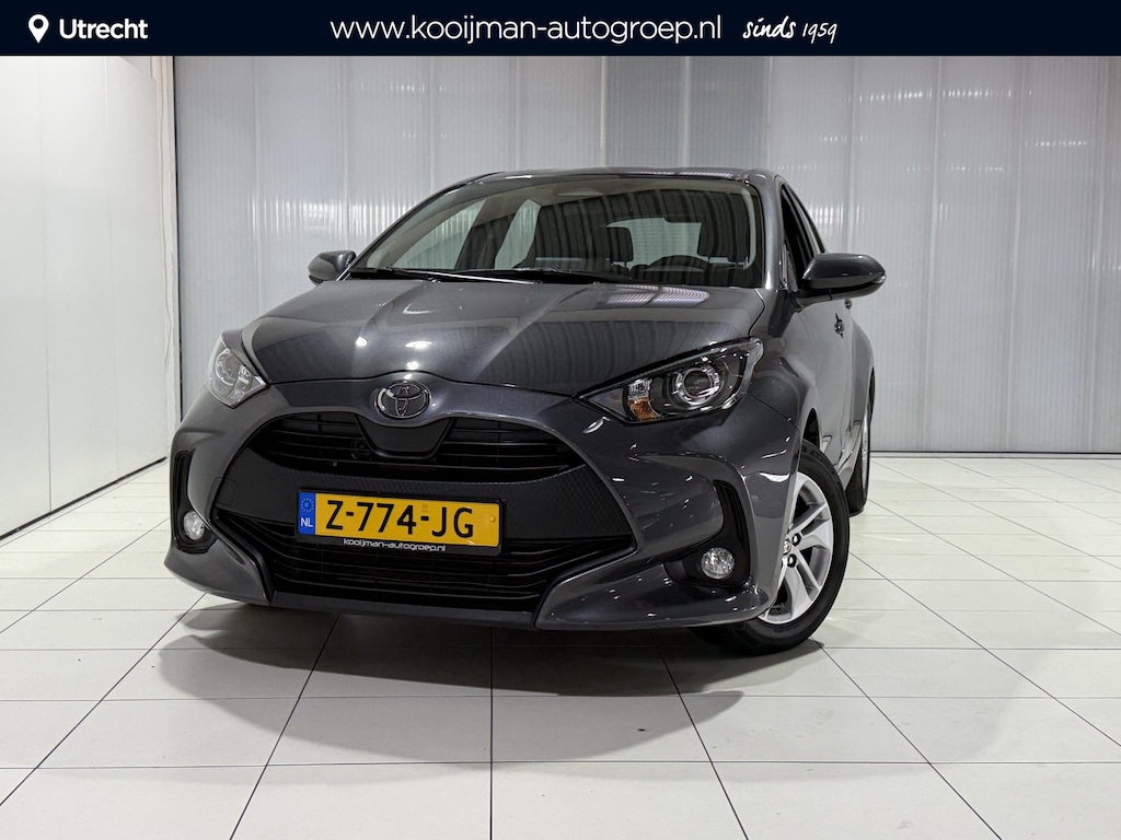Toyota Yaris 1.5 Hybrid 115 Active Orgineel NL auto , Camera , Applecarplay/anroid auto , LM velgen , 1e eigenaar , Adaptieve cruise control