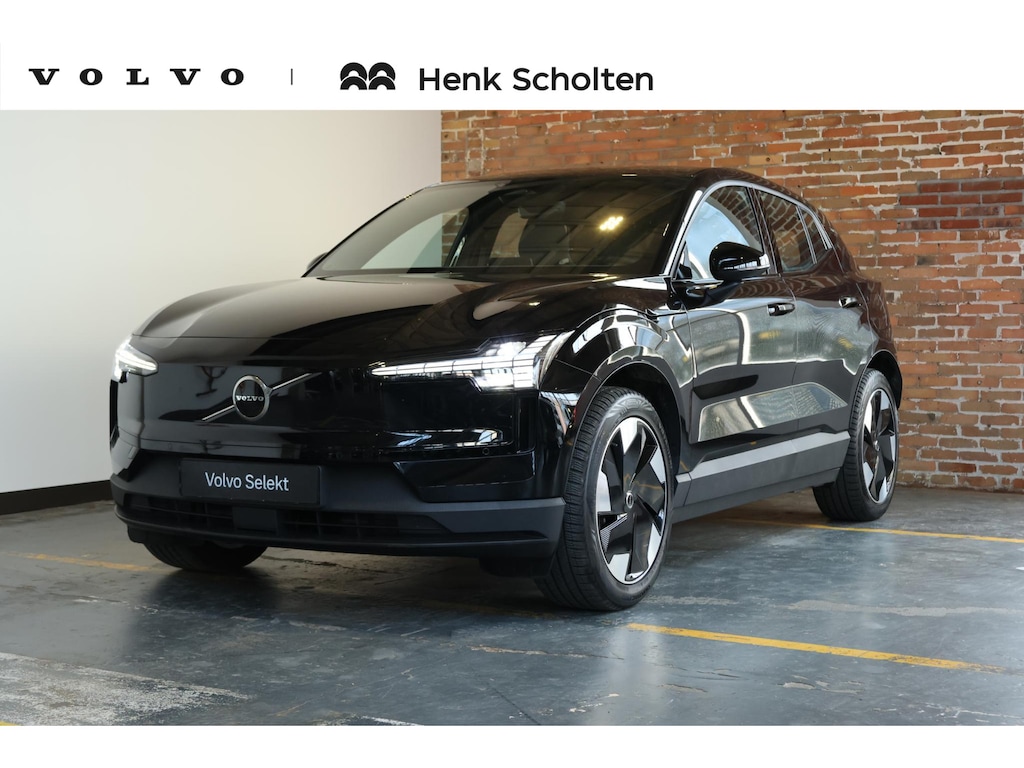 Volvo EX30 Single Motor Extended Range Plus 69 kWh | Semi-Elektrische Wegklapbare Trekhaak | Elektrisch verstelbare en verwarmbare voorstoelen | Adaptieve cruise control | Keyless | Warmtepomp | Verwarmbaar stuurwiel | Google Infotainment | Parkeercamera | Parkeersensoren voor + achter