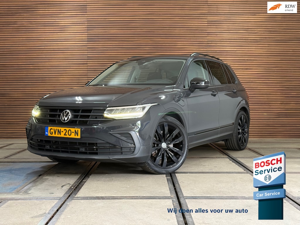 Volkswagen Tiguan 1.4 TSI eHybrid R-Line Business+ | Black Style | Urano Grey | ACC | Massage | CarPlay| Trekhaak | 20 Inch Suzuka