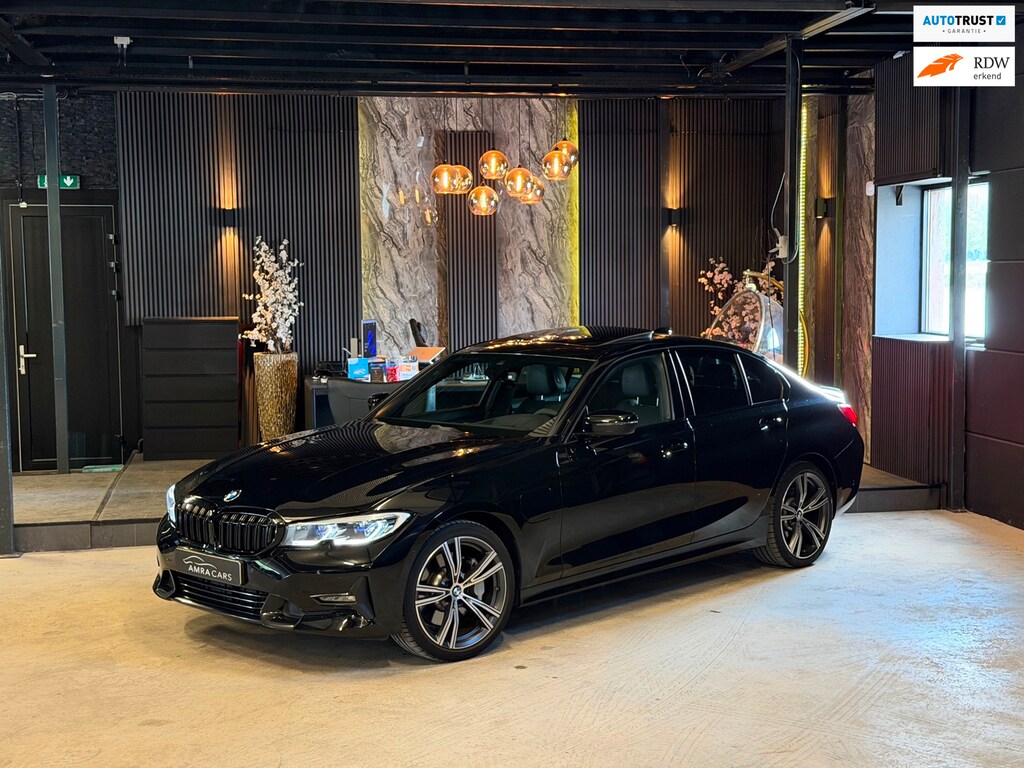 BMW 3-Serie 330e M sport|Pano|Bomvol!