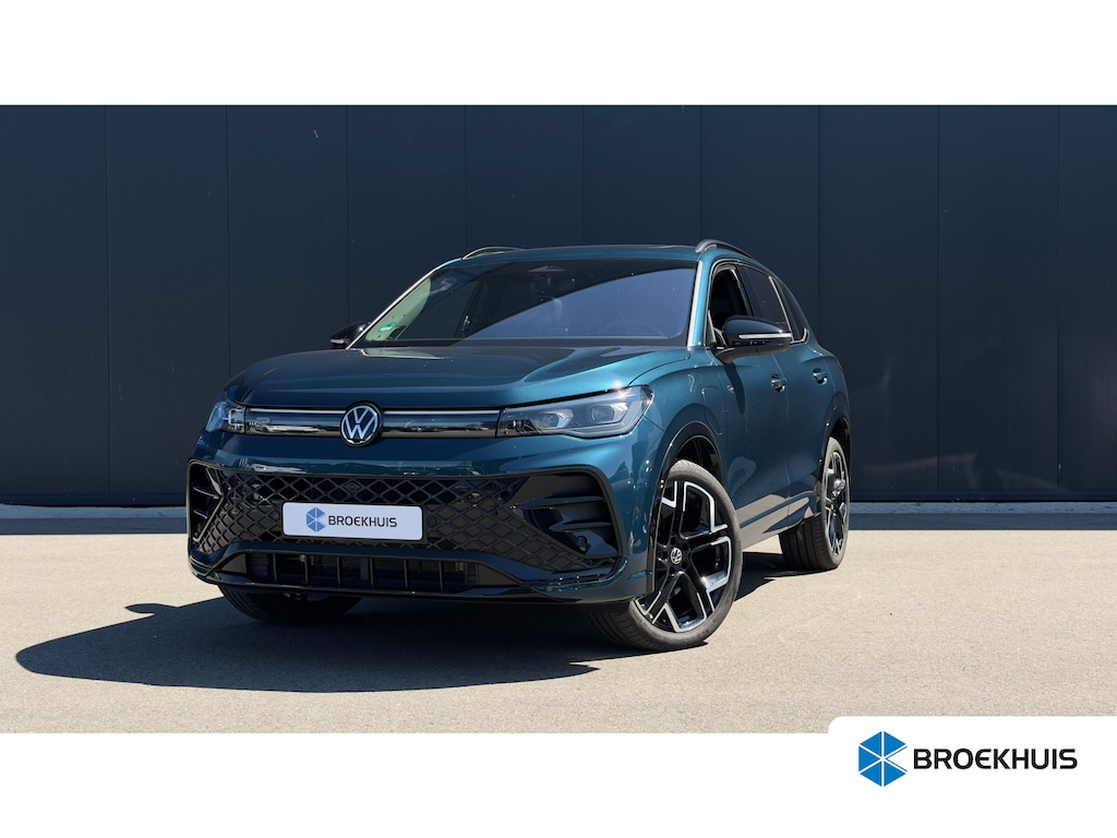 Volkswagen Tiguan 1.5 TSI 272pk eHybrid R-Line | R-Line | Panodak | Trekhaak | Carplay | 360 Camera |