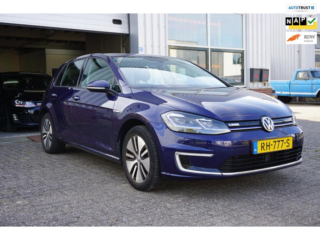 Volkswagen E-Golf Blauw 2017