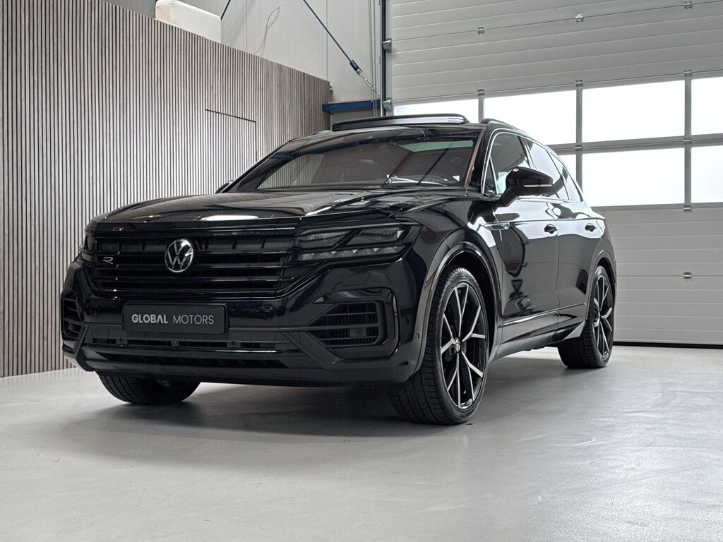 Volkswagen Touareg 3.0 TSi eHybrid 4MOTION R LINE - PANORAMADAK - TREKHAAK - LUCHTVERING - HUD - 360 CAMERA - SFEERVERLICHTING - MASSAGE STOELEN