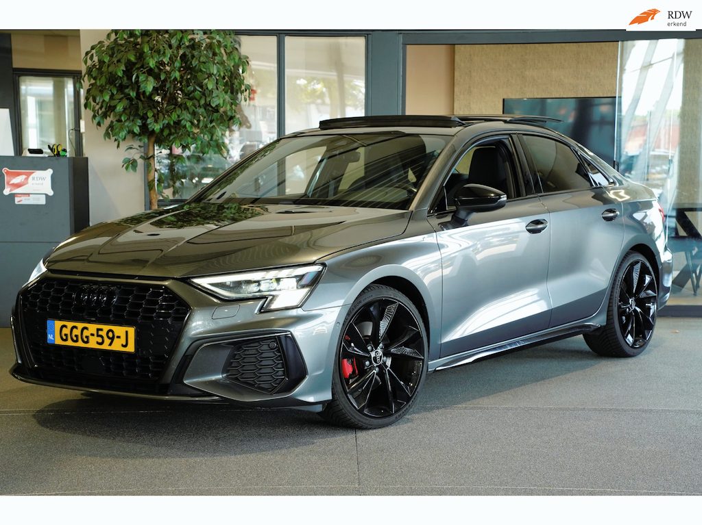 Audi A3 LIMOUSINE 35 TFSI S-Line S-tronic Pano Navi Led Leder Cam Ambiante