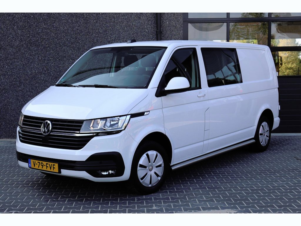 Volkswagen Transporter 2.0 TDI L2H1 HIGHLINE l AUTOMAAT l DUBBEL CABINE l KASTENINBOUW l NAVI l CARPLAY